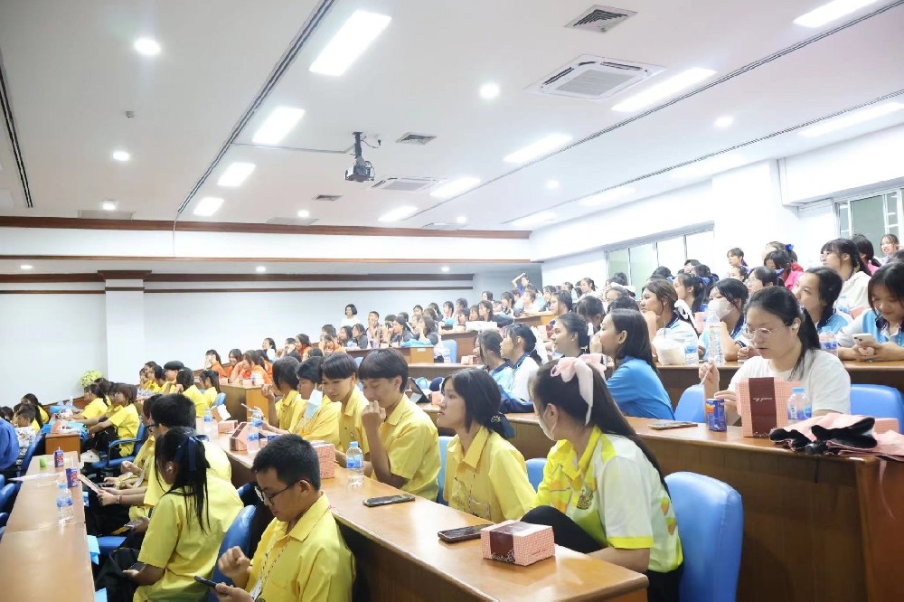 泰国南邦国际技术学院和格乐大学联合举办第一届中国语言文化营活动