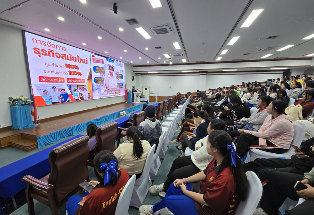 汉语搭桥 文化传情—泰国南邦国际科技学院“2025年高中中华文化研学营项目”圆满举行