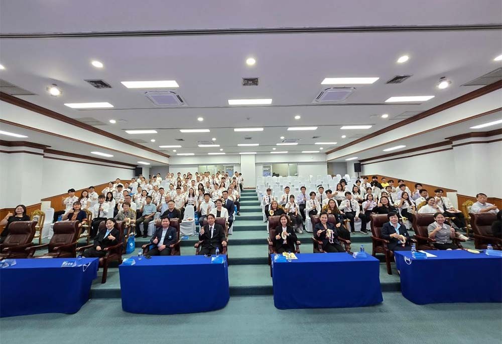 南邦国际科技学院隆重举办2569学年开学典礼暨拜师典礼